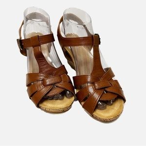 B.O.C. Comfort Brown Leather Wedged Slingback Sandals Size 8